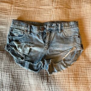 BDG jean booty shorts
